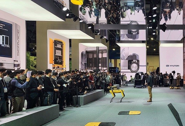 Hyundai Motor познакомила гостей выставки CES 2022 с видением будущего робототехники и метавселенной